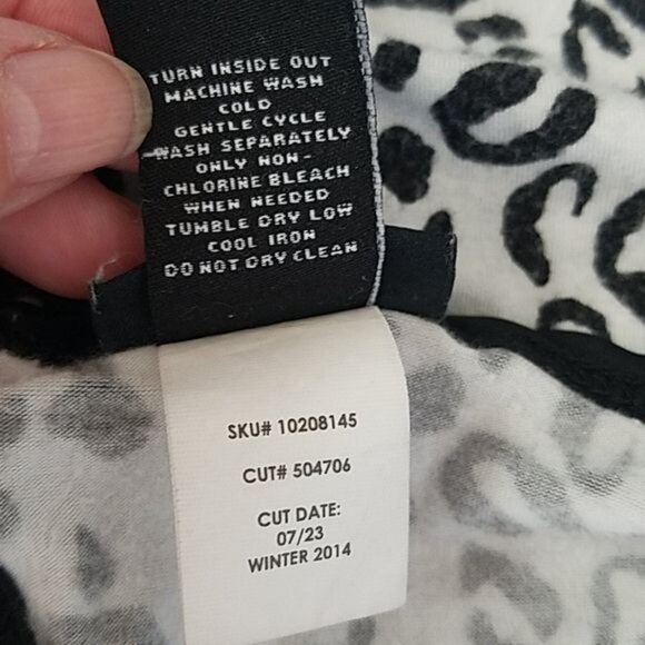 Torrid Shirt Top T Tee Animal Leopard Print SHORT SLEEVE Women's WOMAN'S Size 3 - Picture 11 of 13